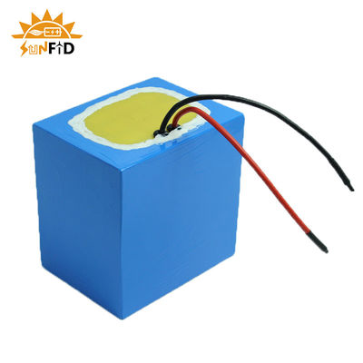 12.8V 6Ah 32700 Lithiumbatterijpakket Oplaadbare LiFePO4-batterijpakket voor zonneverlichting
